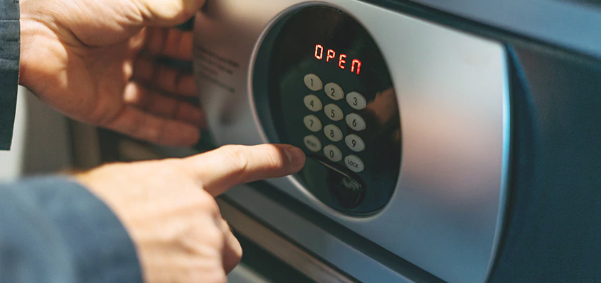 Cash Safe Openers in Bonadelle Ranchos-Madera Ranchos, California